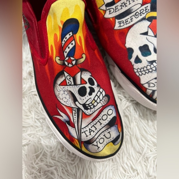 ED HARDY Poppy Red Skull Tattoo You Slip On Shoes - size 10 - Picture 8 of 11